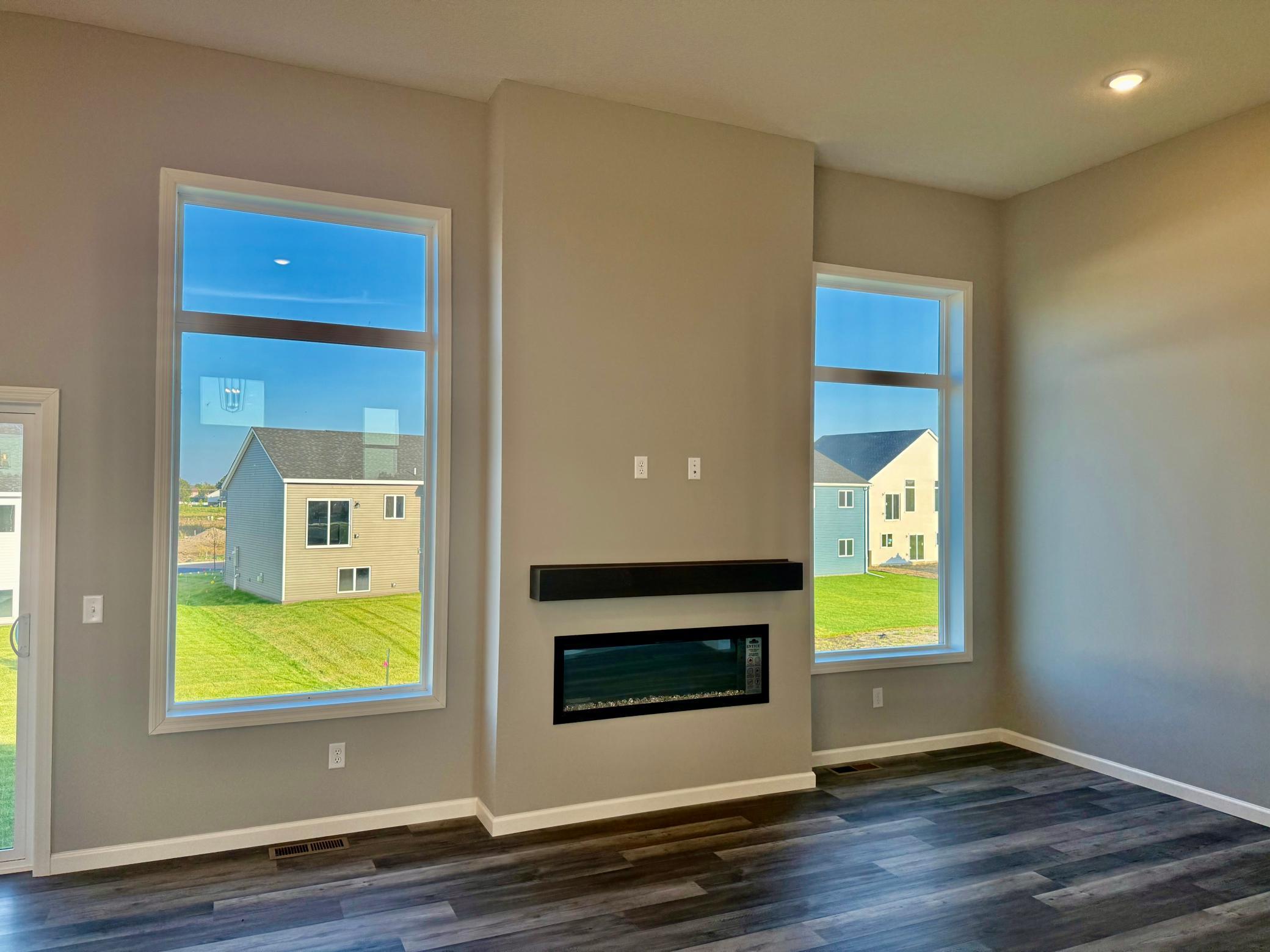 2866 Ivory Avenue NE