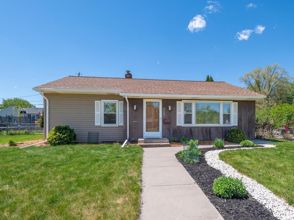 Photo of 6400 Clinton Avenue, Richfield, MN 55423 (MLS # 7033470)