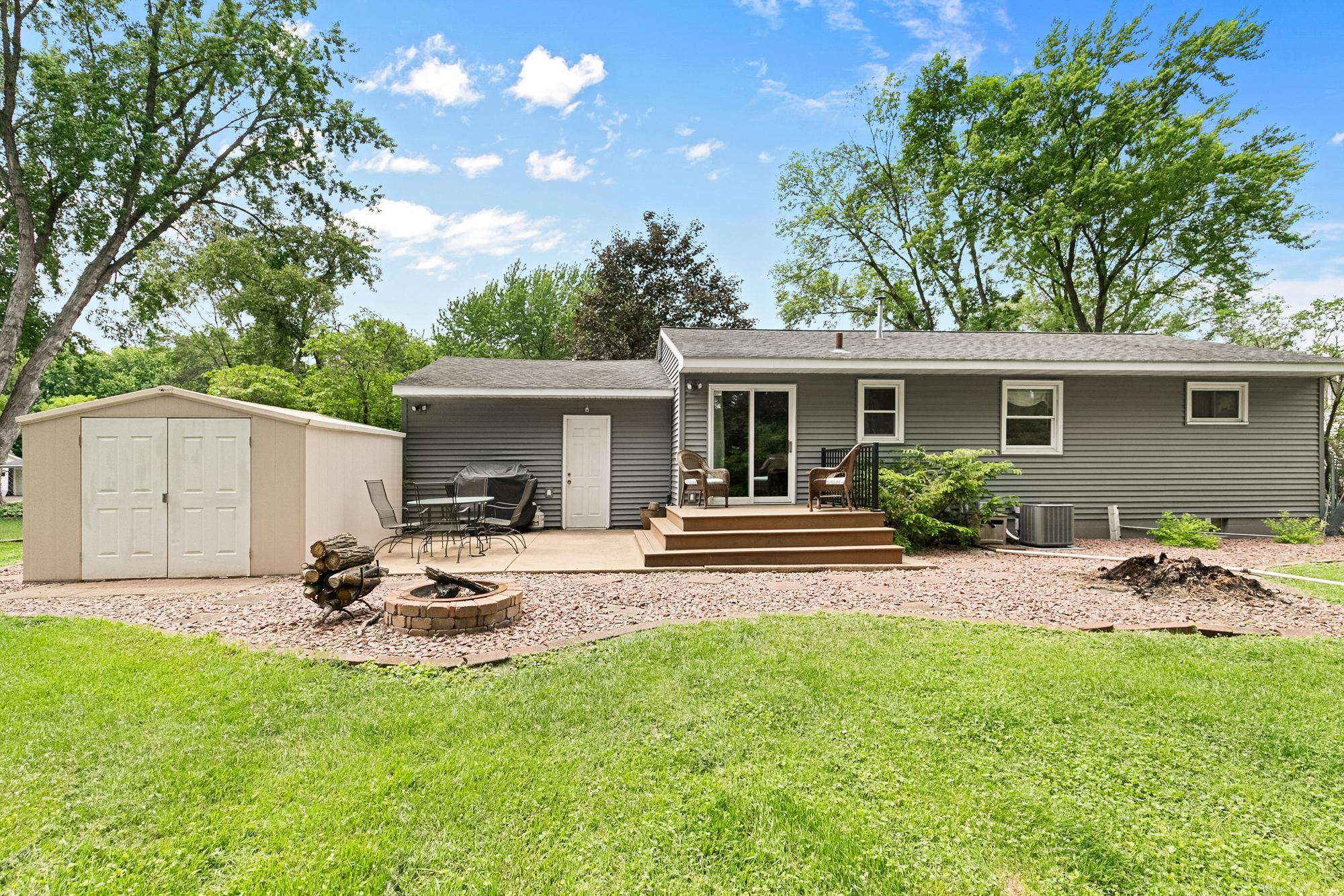 1953 Lakeaires Boulevard