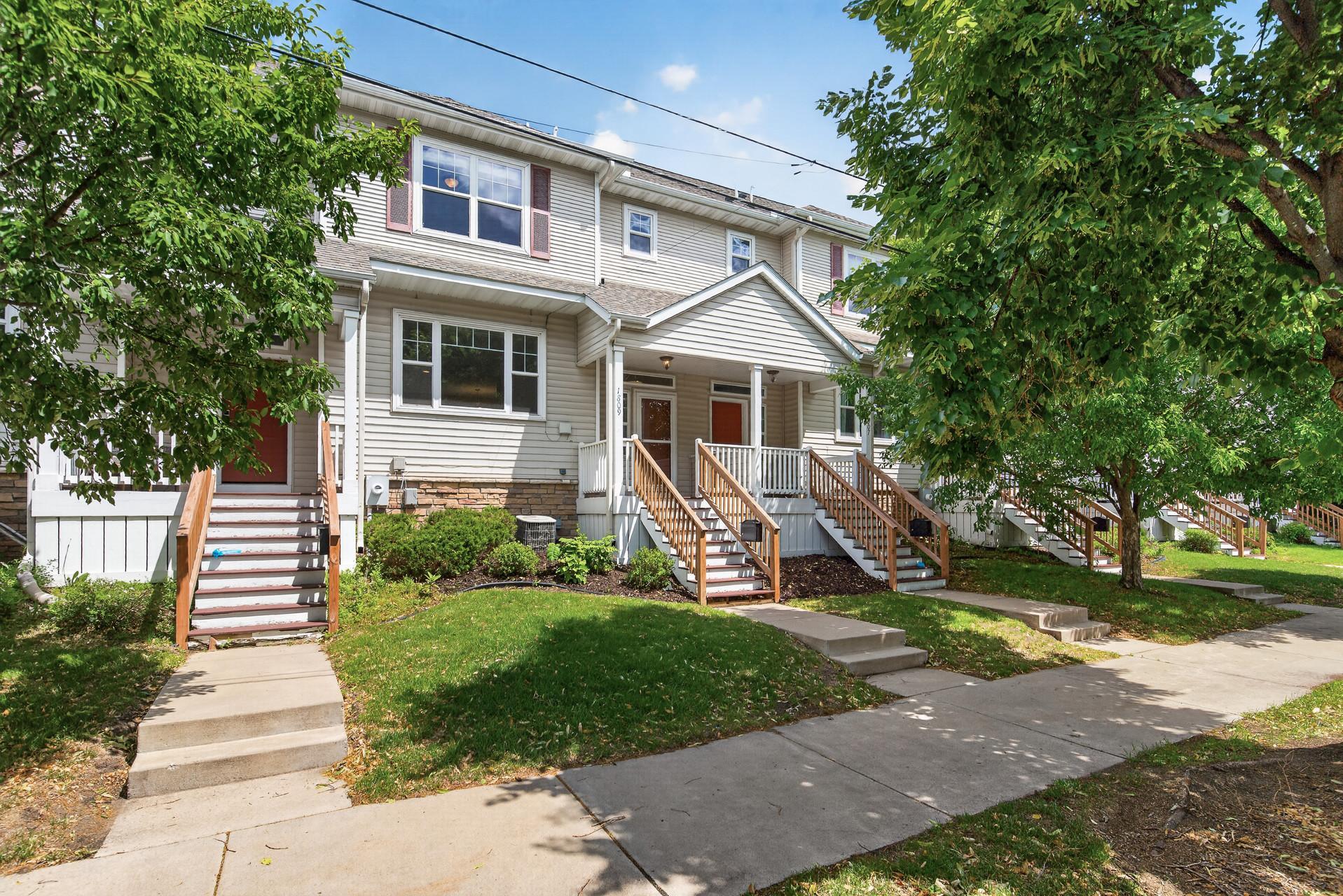 1809 3rd Street NE