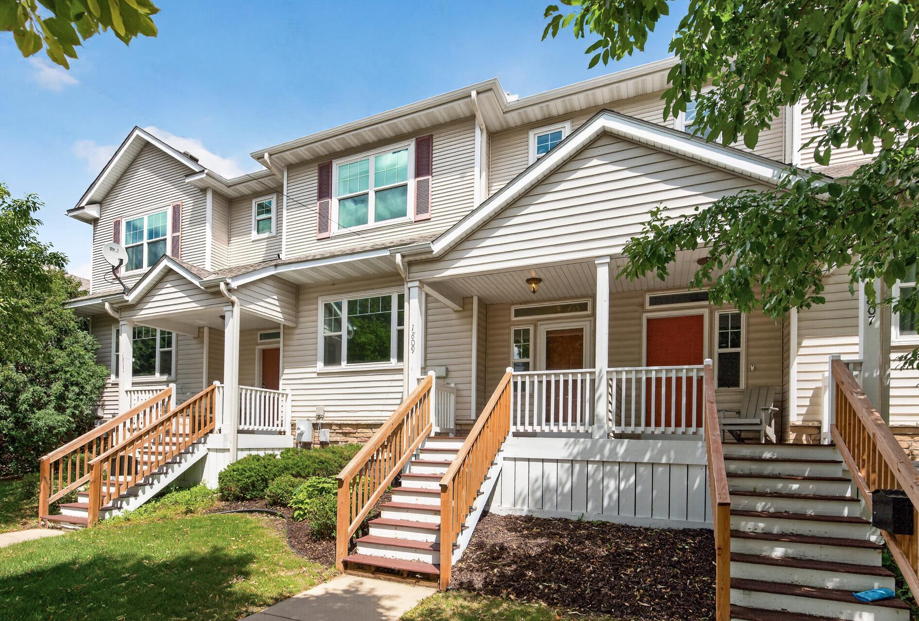 1809 3rd Street NE