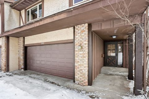 2767 21st Street NW New Brighton MN 55112