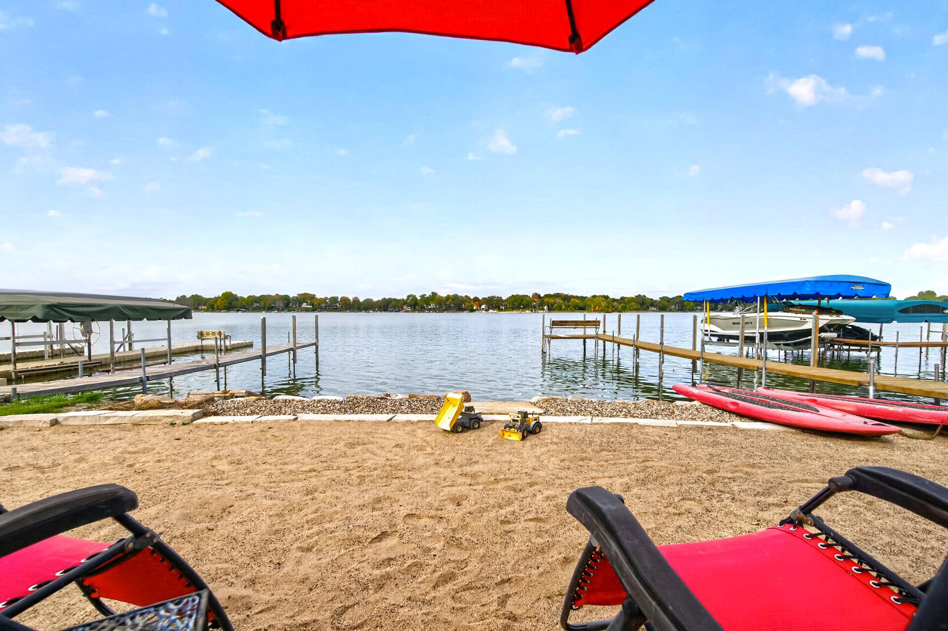 5060 Edgewater Drive