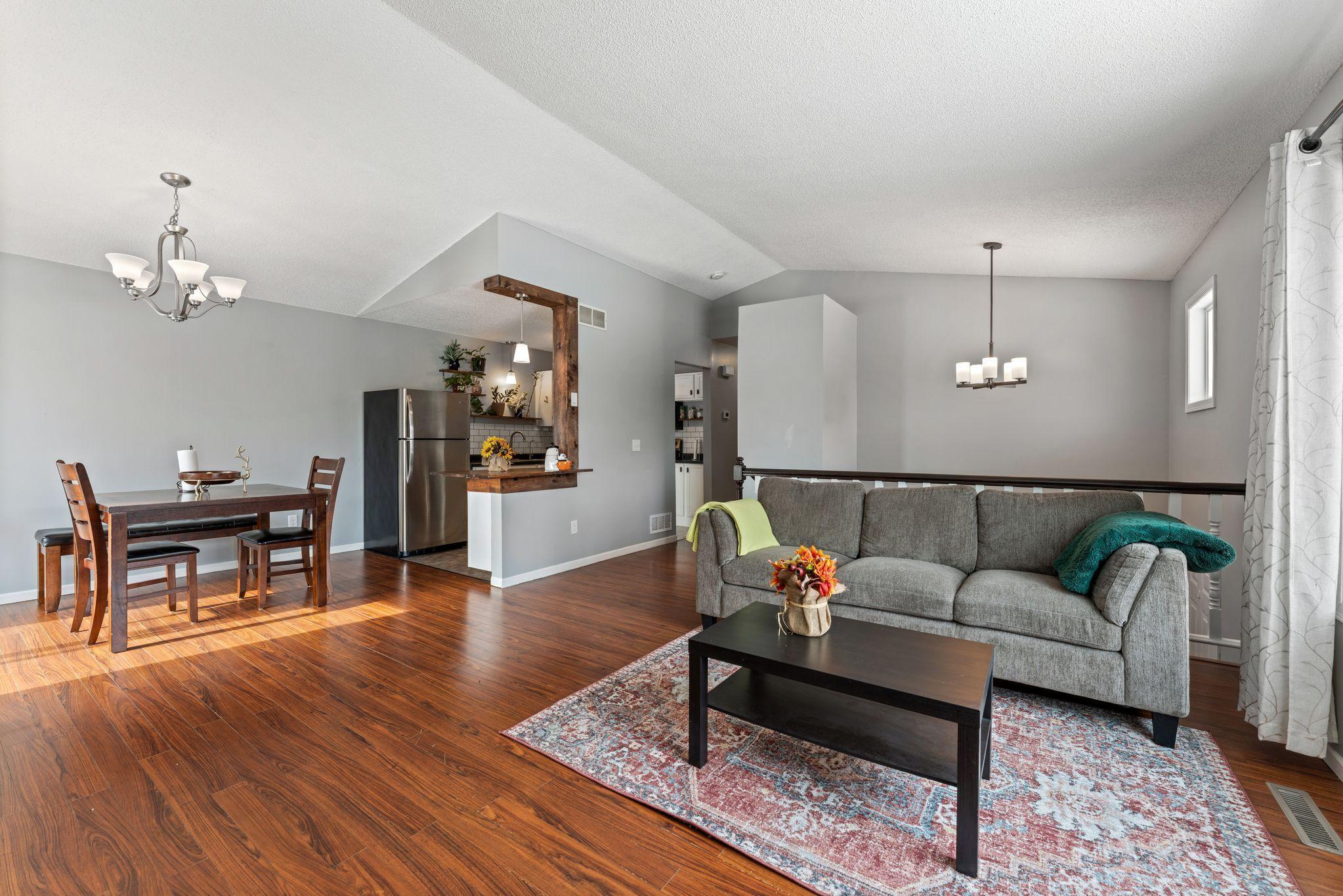 15817 Gooseberry Way