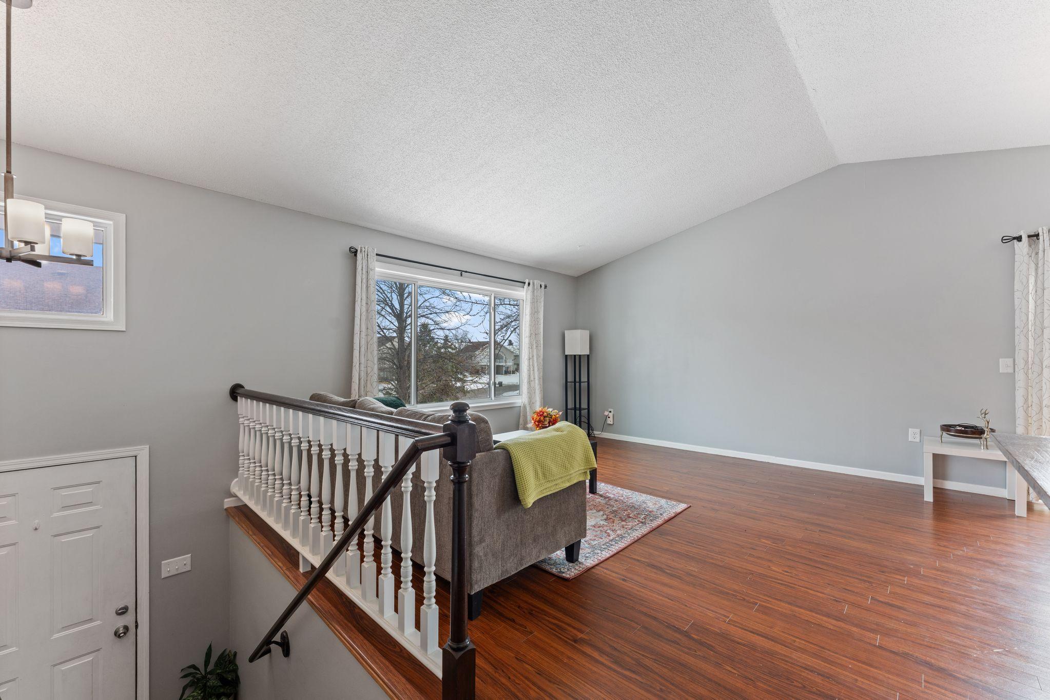 15817 Gooseberry Way