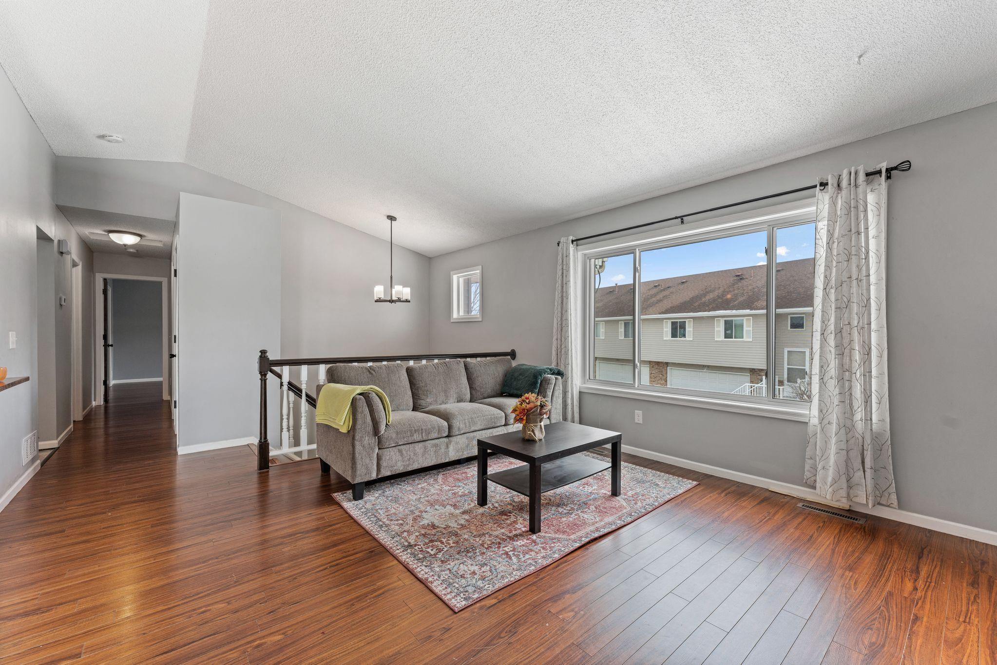 15817 Gooseberry Way