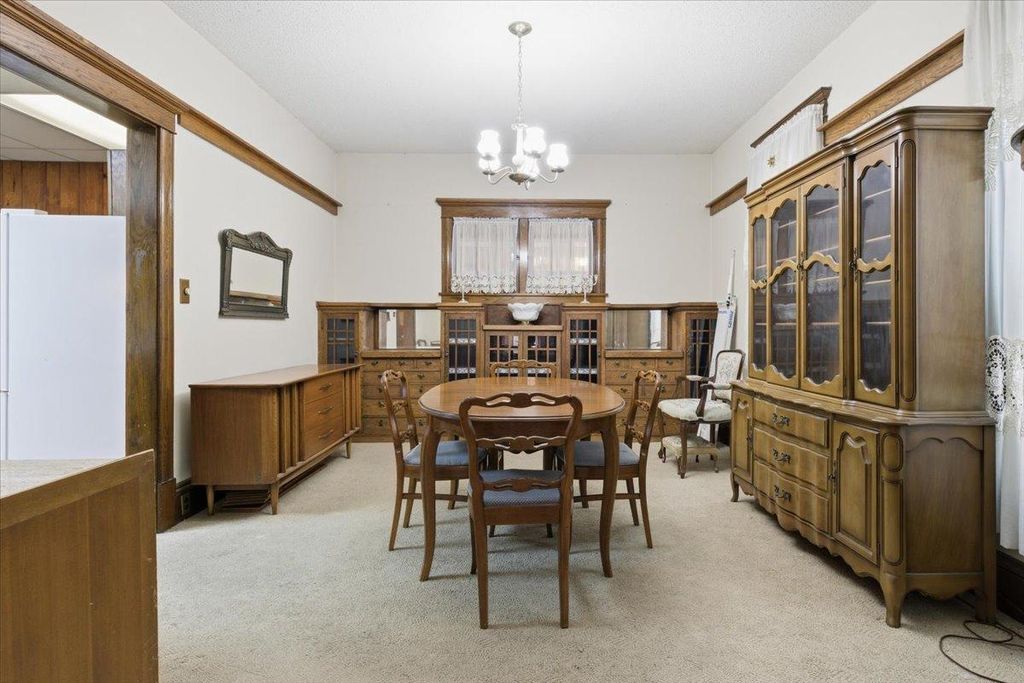 Photo of 1810 Dupont Avenue N, Minneapolis, MN 55411 (MLS # 7005730)