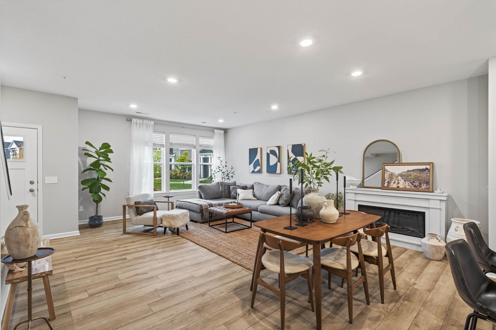 14544 Twin Lakes Circle