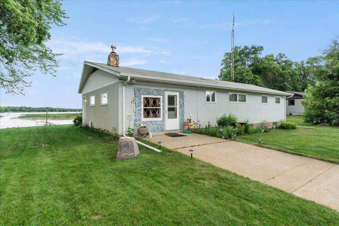 6290 Highland Scenic Road