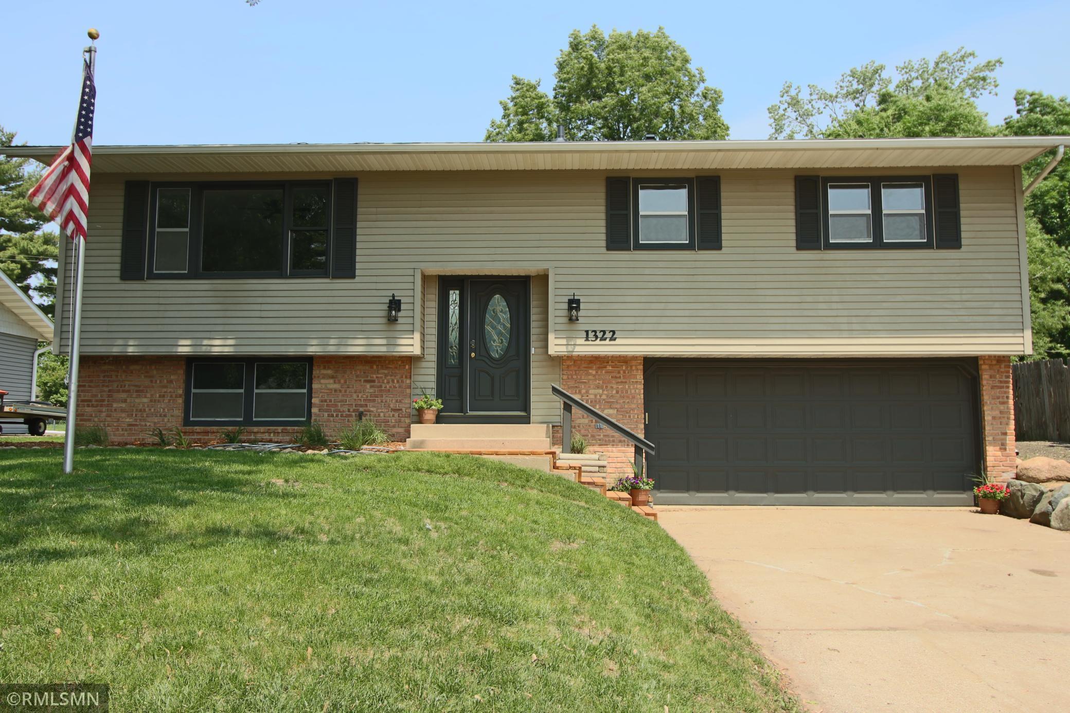 1322 17th Street W