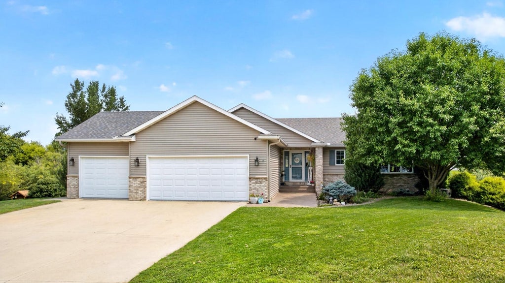 Photo of 6170 Stonebrooke Lane SW, Rochester, MN 55902 (MLS # 7121001)