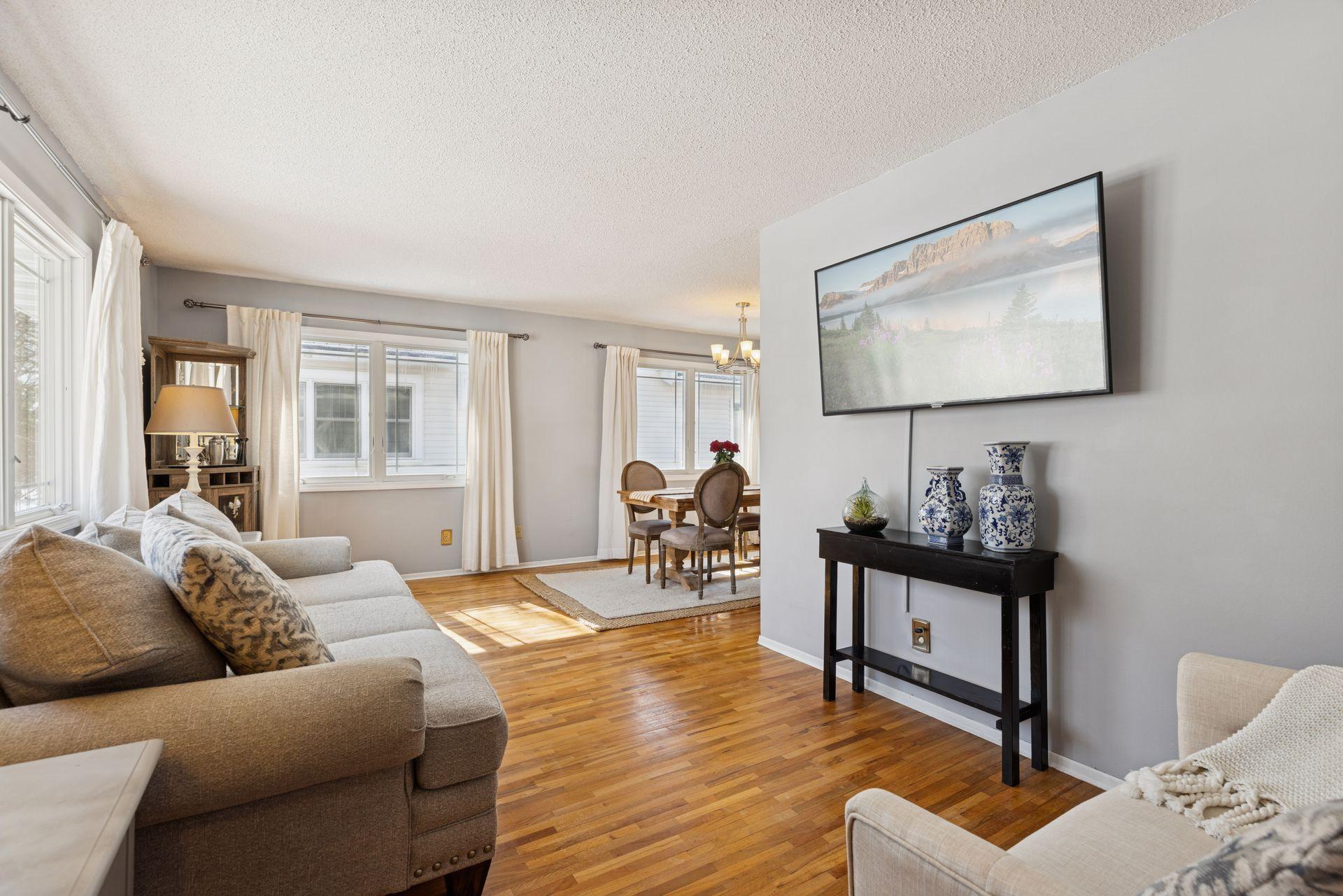 3320 Xenwood Avenue S