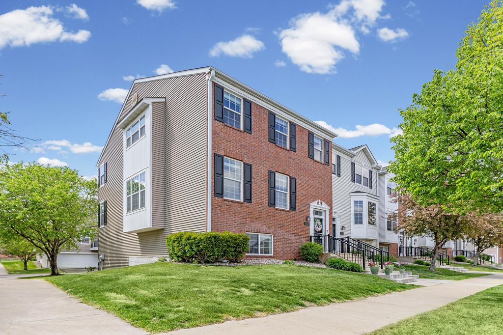 Photo of 1724 Riverside Drive, Shakopee, MN 55379 (MLS # 7070418)