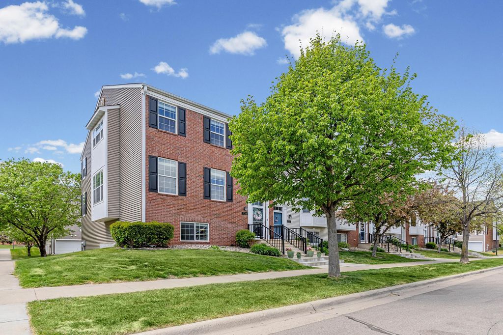 Photo of 1724 Riverside Drive, Shakopee, MN 55379 (MLS # 7070418)
