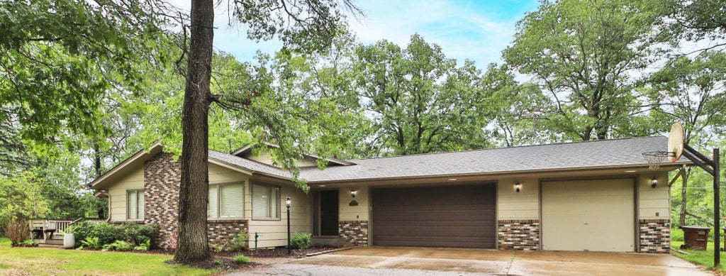 Photo of 14476 Lynndale Drive, Baxter, MN 56425 (MLS # 7095503)