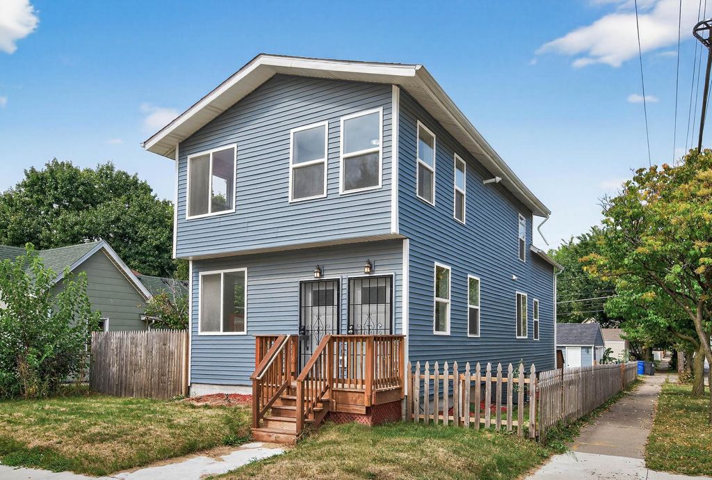 Photo of 1235 Minnehaha Avenue E, Saint Paul, MN 55106 (MLS # 7008940)