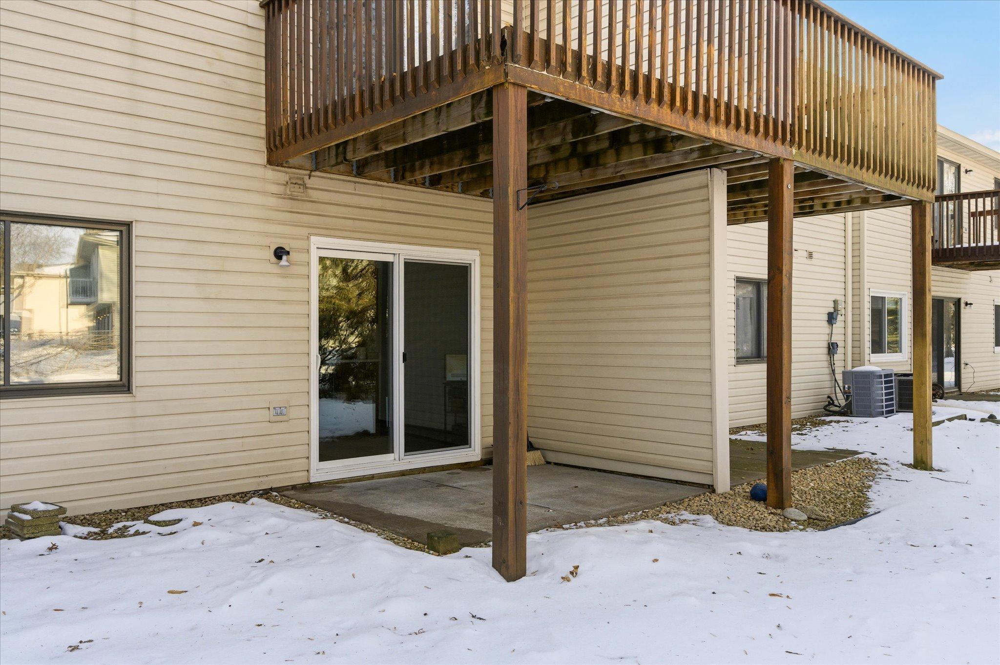 4372 Buckingham Court