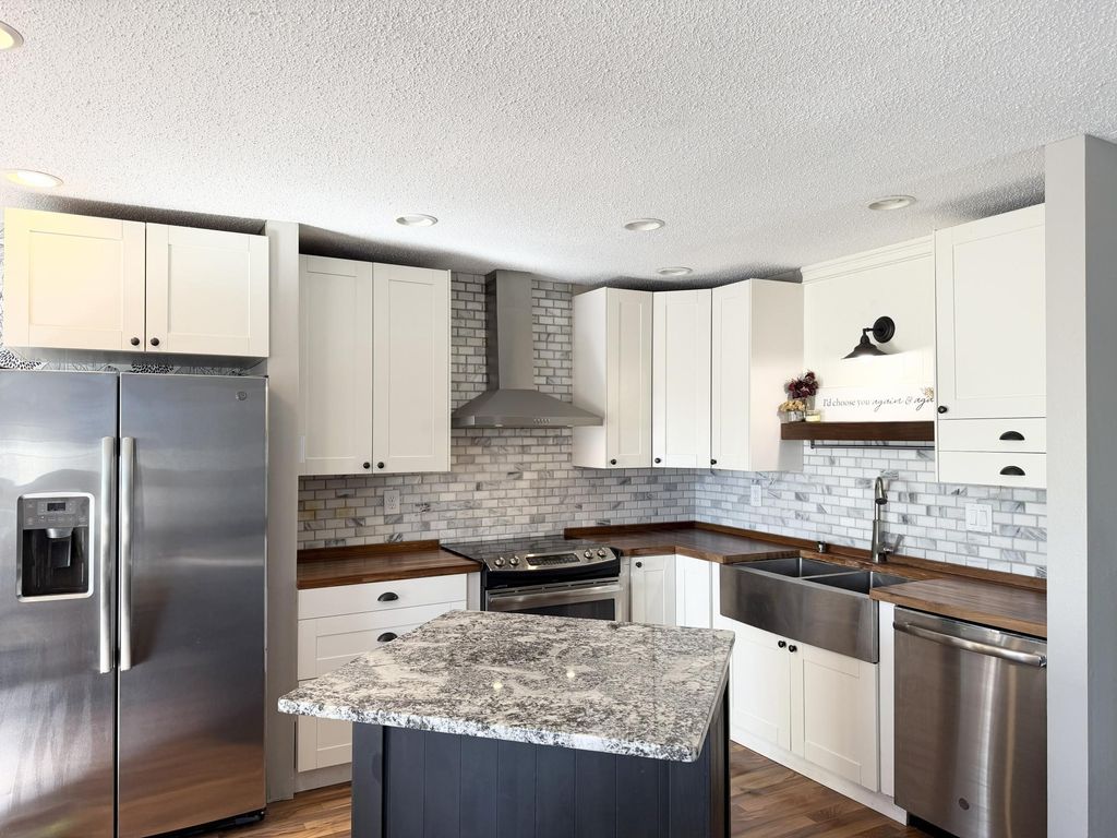 Photo of 2720 26th Street Circle S, Moorhead, MN 56560 (MLS # 7073117)