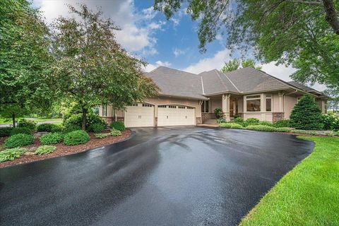 Photo of 17812 Bearpath Trail, Eden Prairie, MN 55347 (MLS # 7097652)