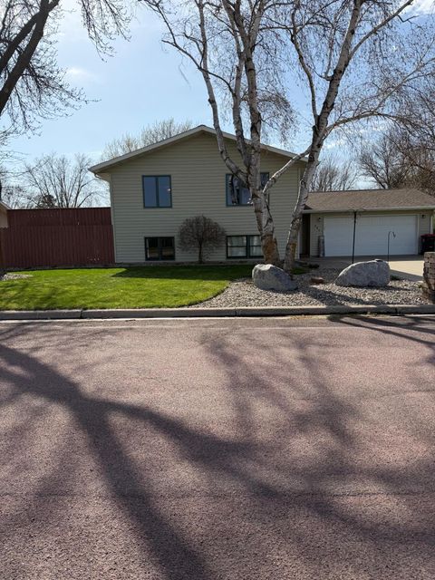 Photo of 604 S Dekalb Street, Redwood Falls, MN 56283 (MLS # 7060468)