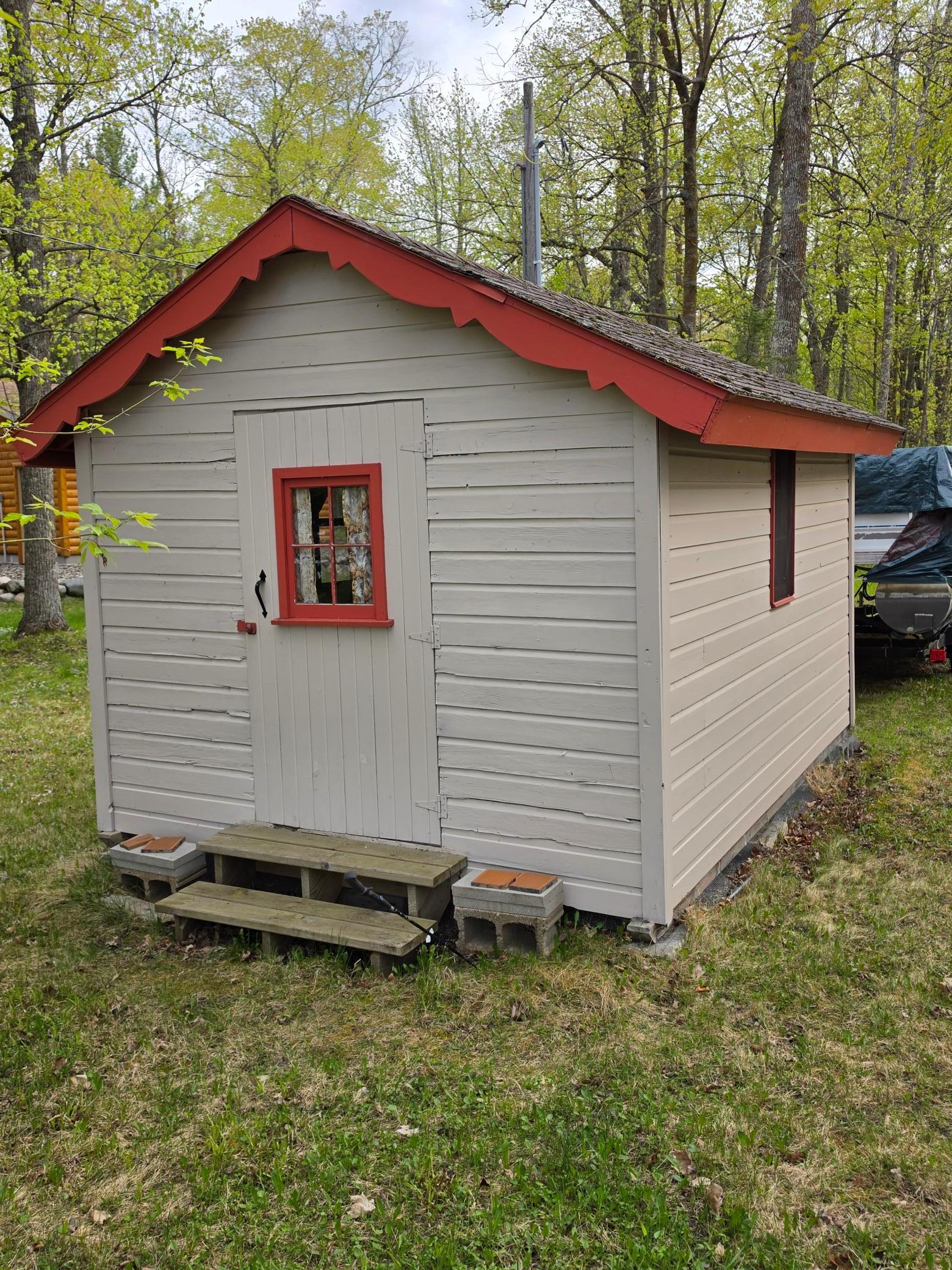 214 Norman Point Road NW