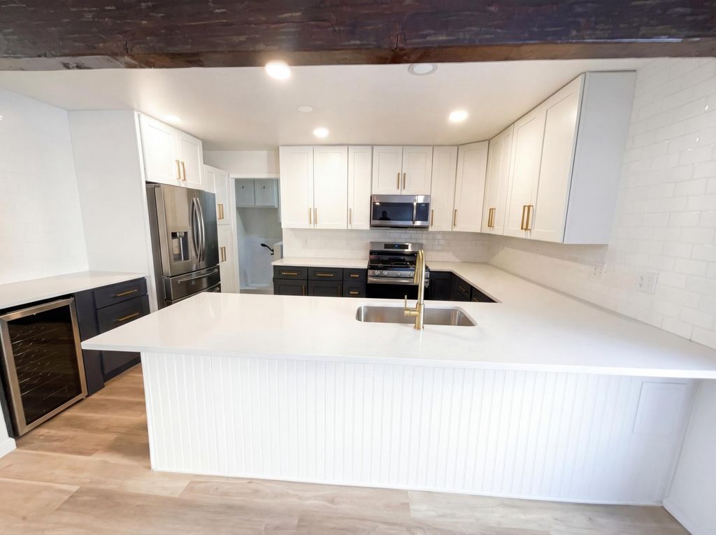 Photo of 1508 Boone Avenue N, Golden Valley, MN 55427 (MLS # 7020908)