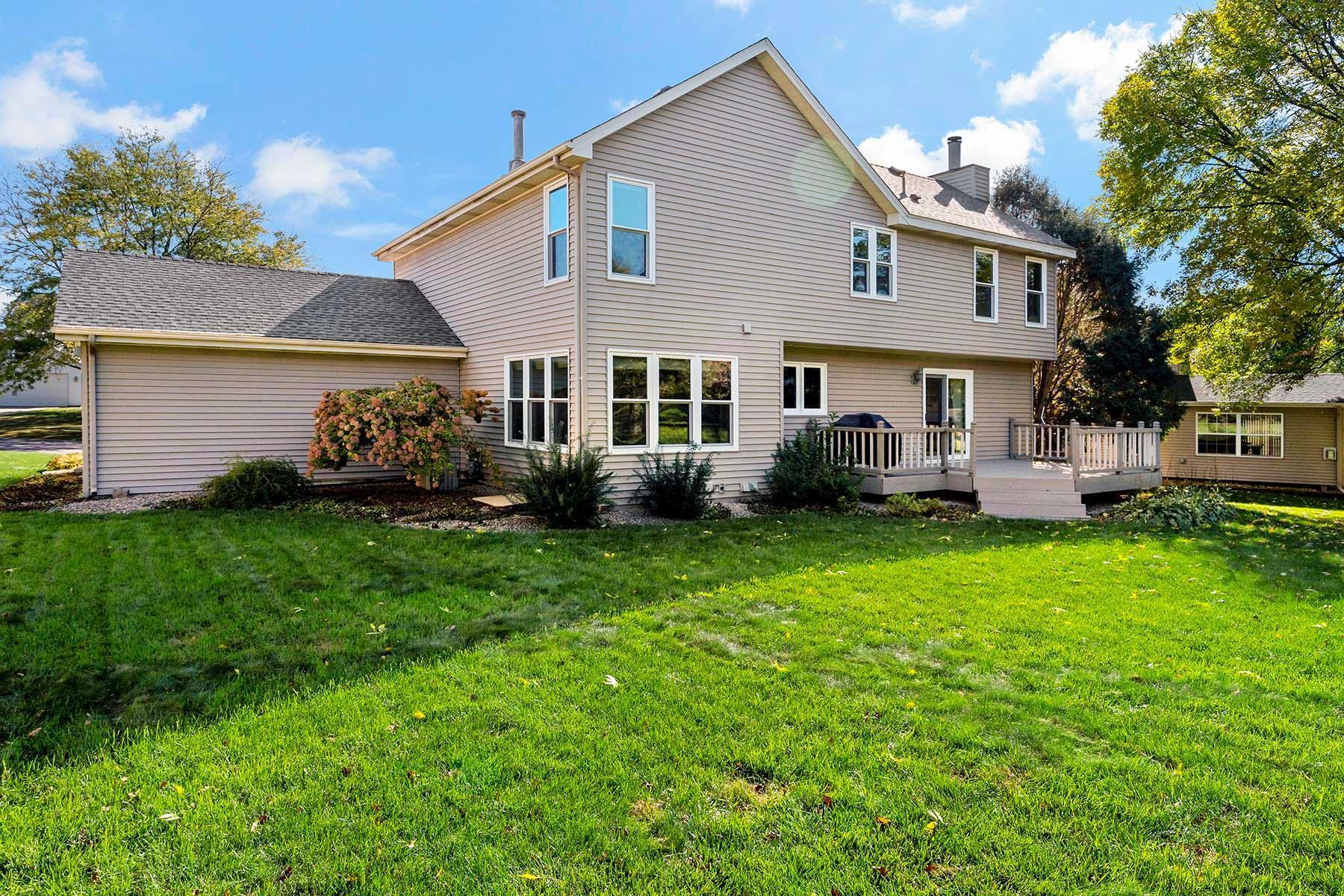 12785 Edinbrook Path