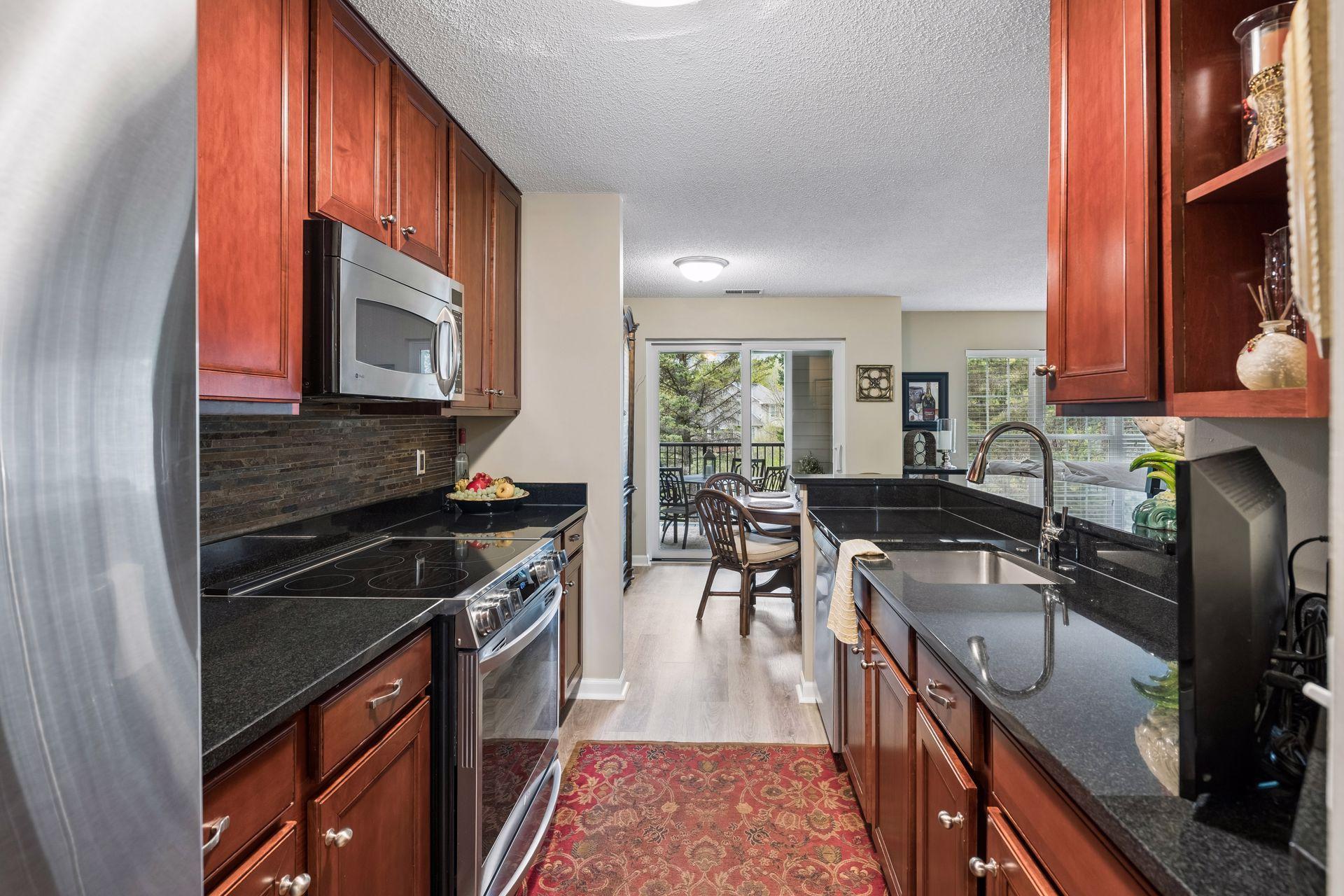 6000 Chasewood Parkway 204