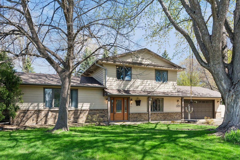 Photo of 3970 Yorktown Lane N, Plymouth, MN 55441 (MLS # 7064063)