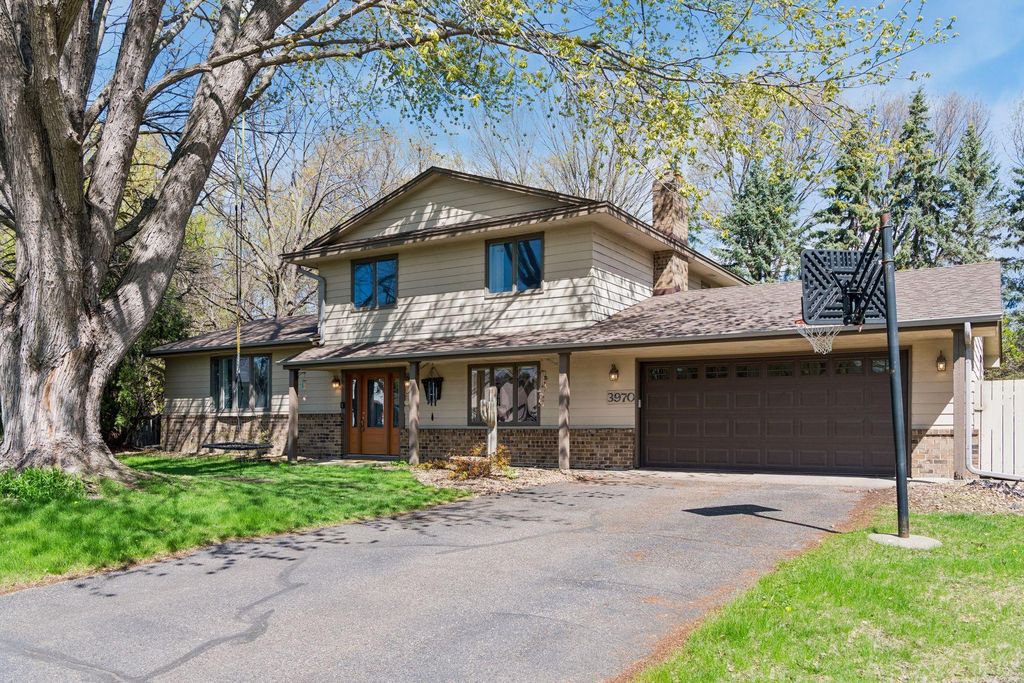 Photo of 3970 Yorktown Lane N, Plymouth, MN 55441 (MLS # 7064063)