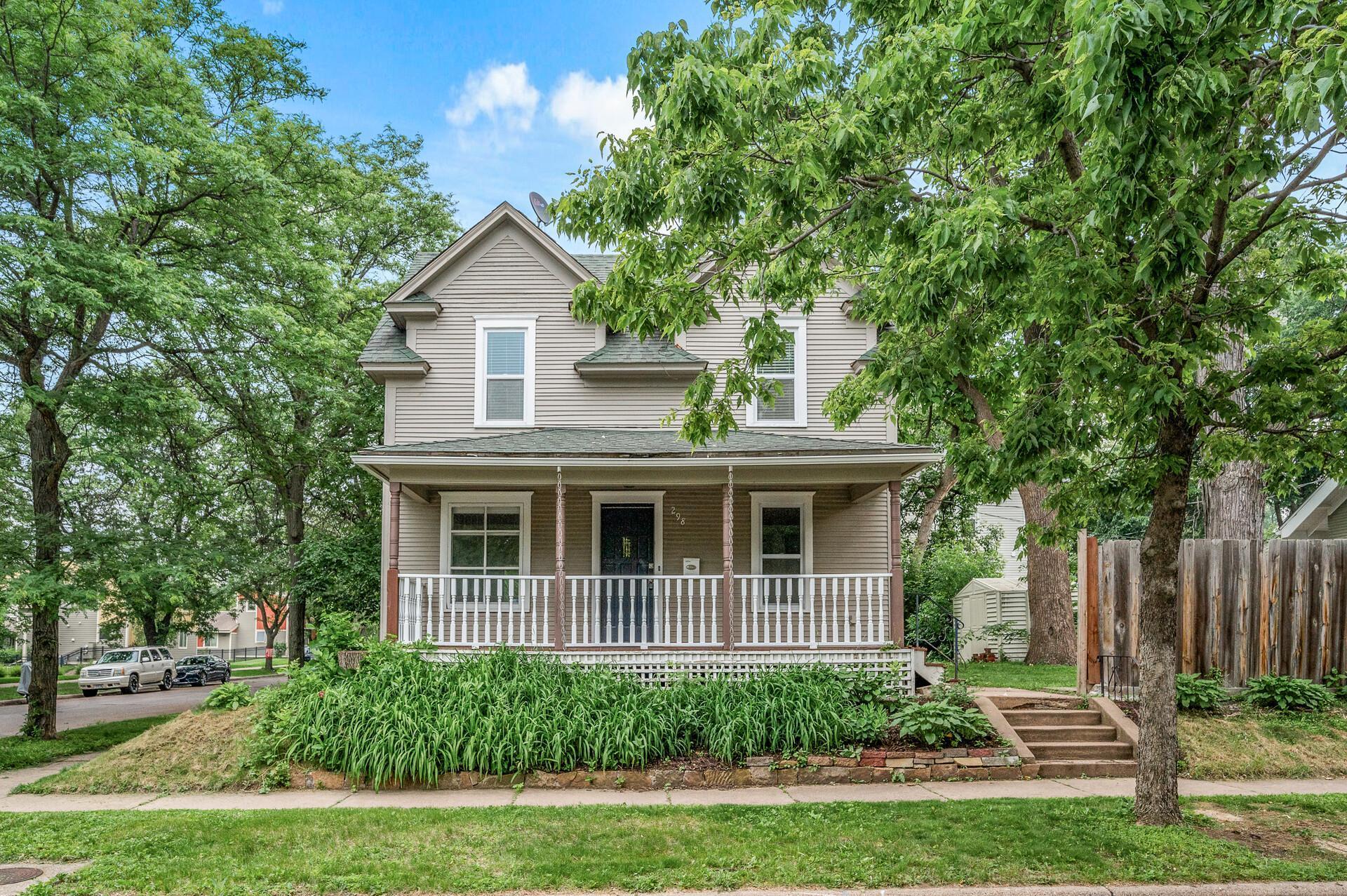 298 Avon Street N