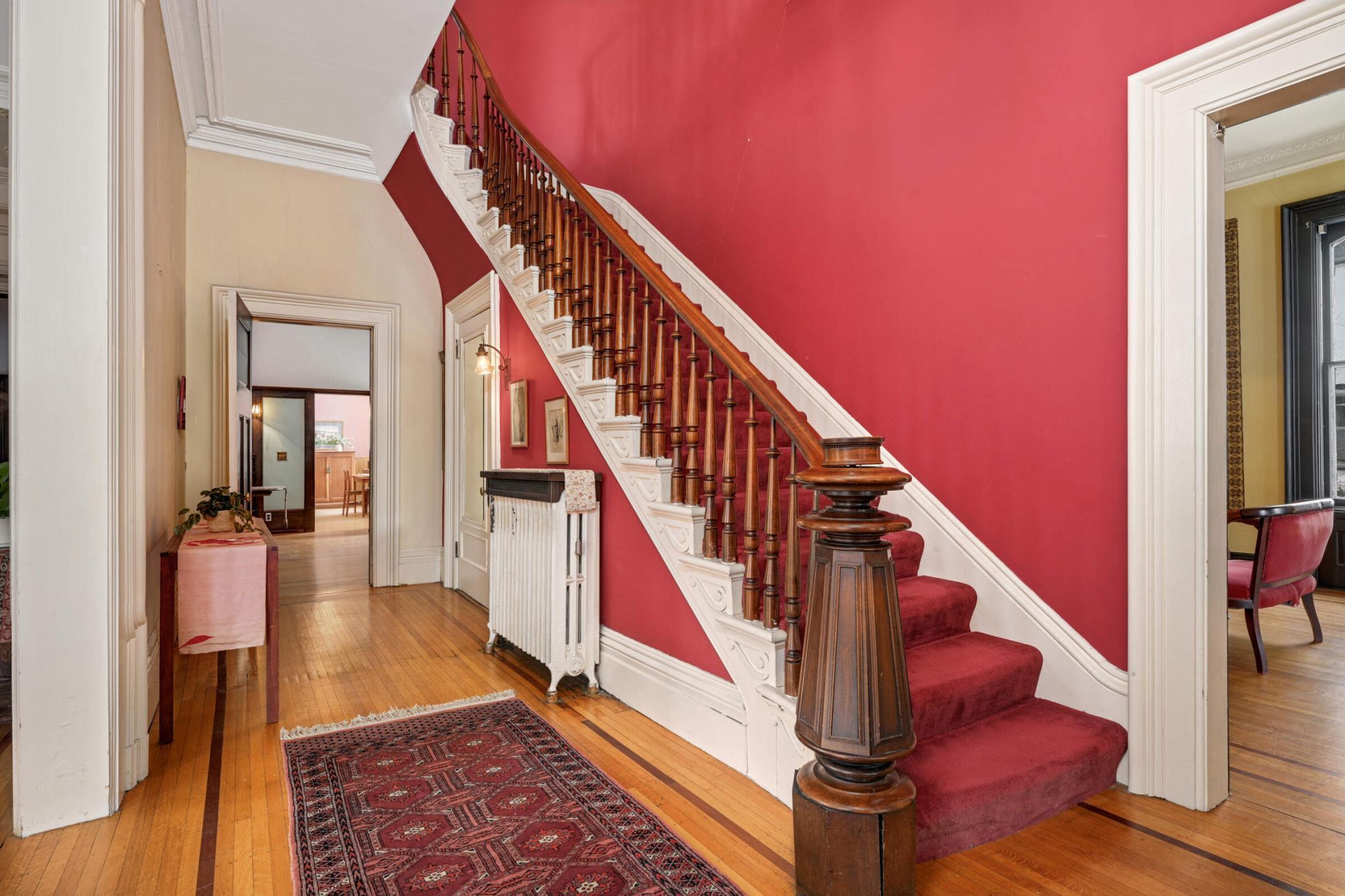 424 5th Street SE