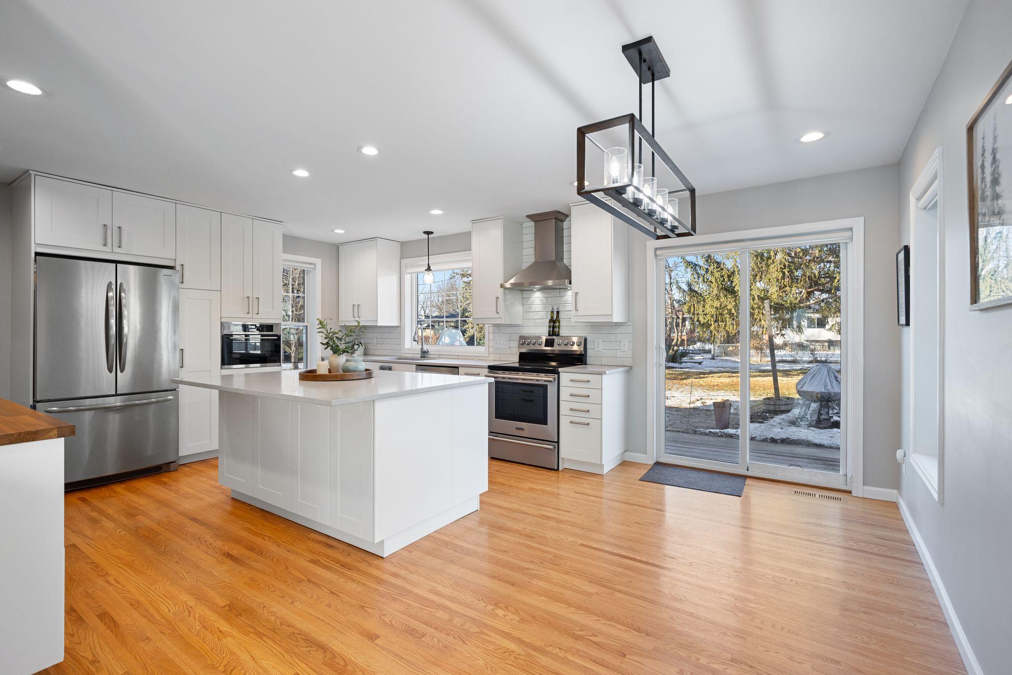 3424 Roosevelt Street NE