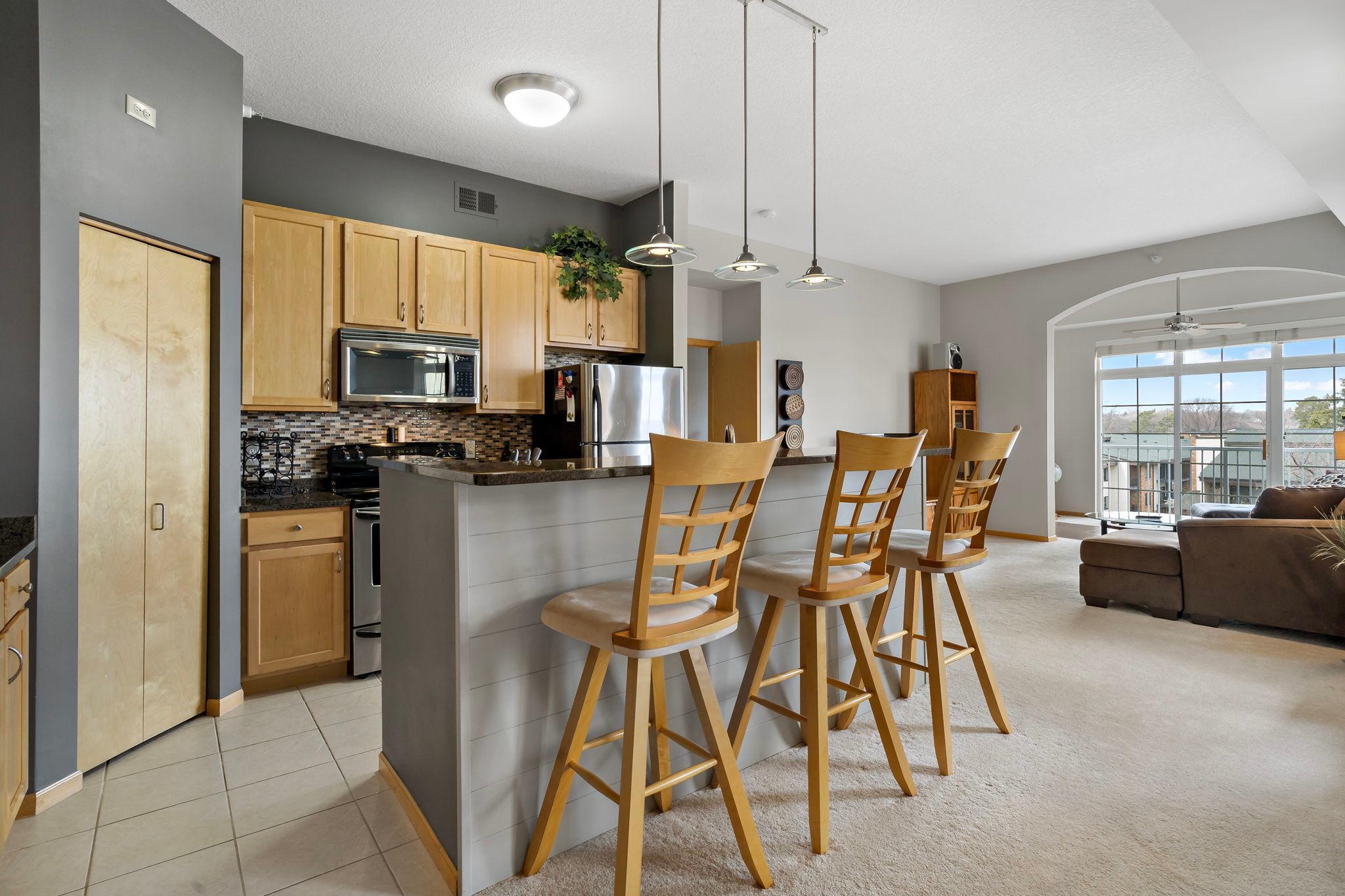 2405 39th Avenue NE 401