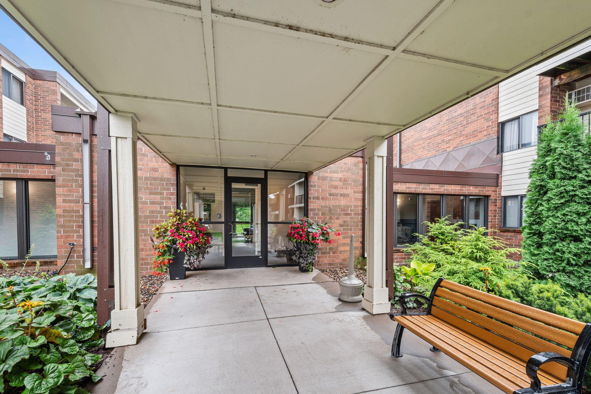 4 Pine Tree Drive 223