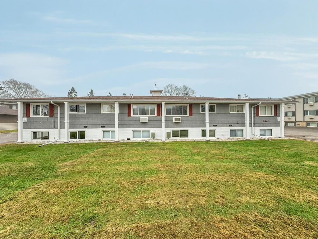 Photo of 8963 Syndicate Avenue, Lexington, MN 55014 (MLS # 6817333)