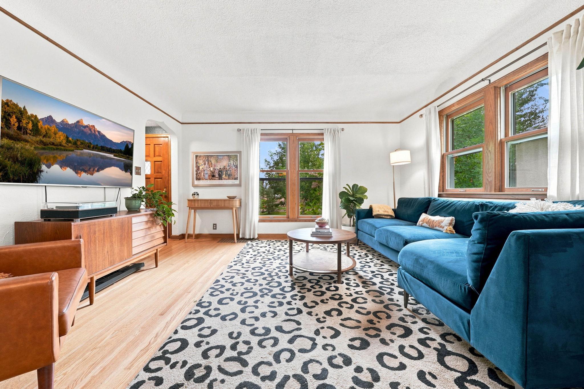 2526 Stinson Parkway