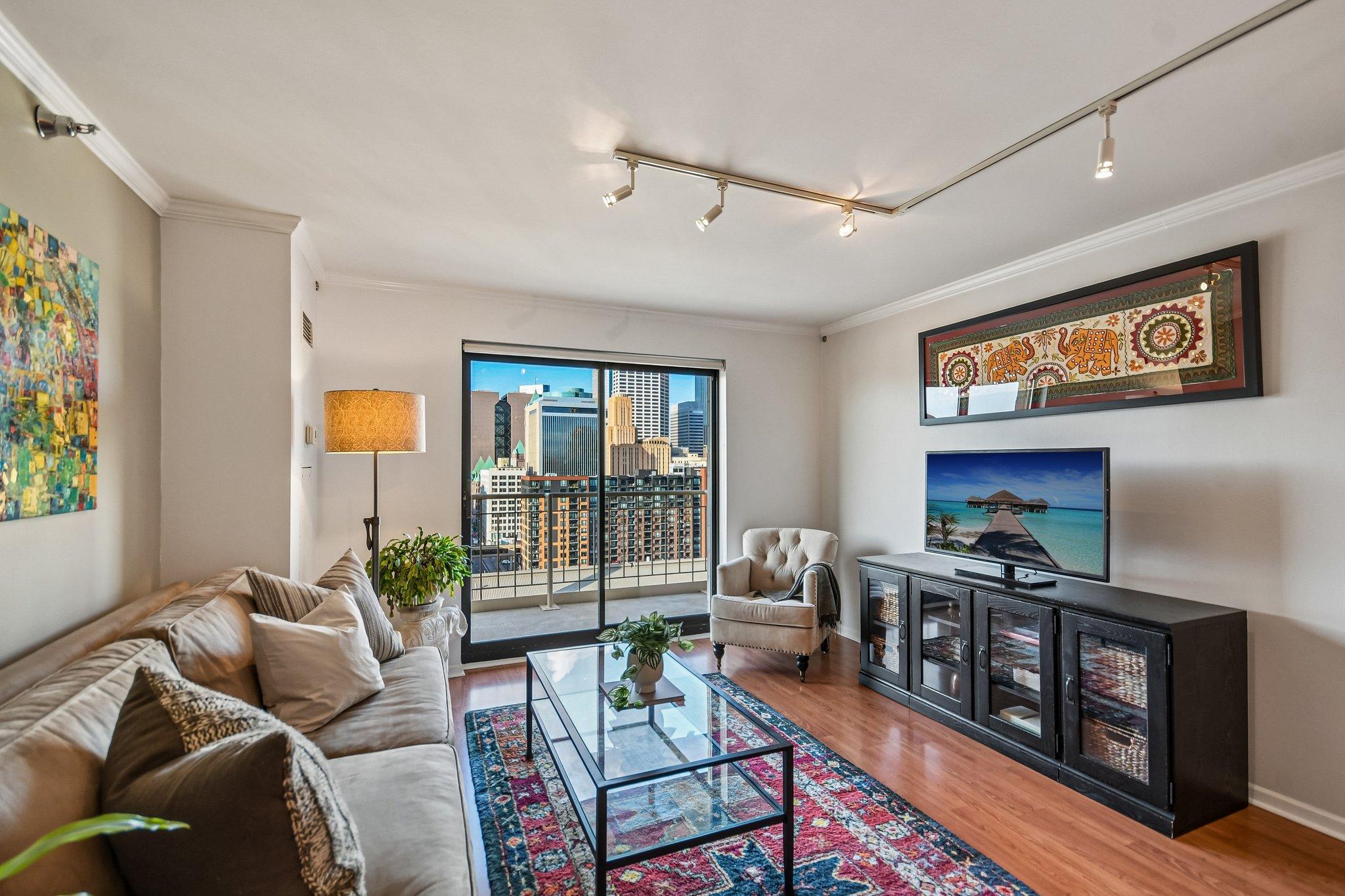 401 S 1st Street 1718
