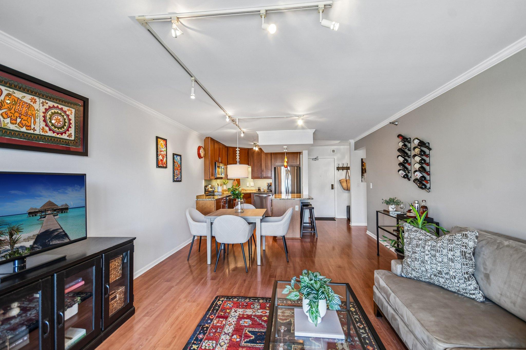 401 S 1st Street 1718