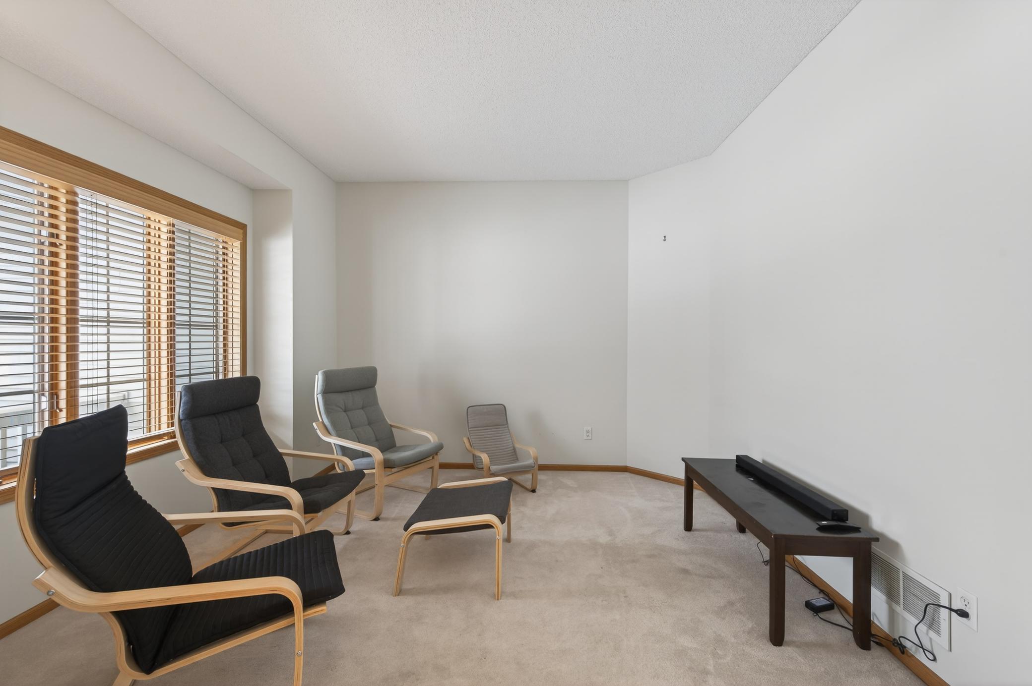 10010 Fallgold Parkway N