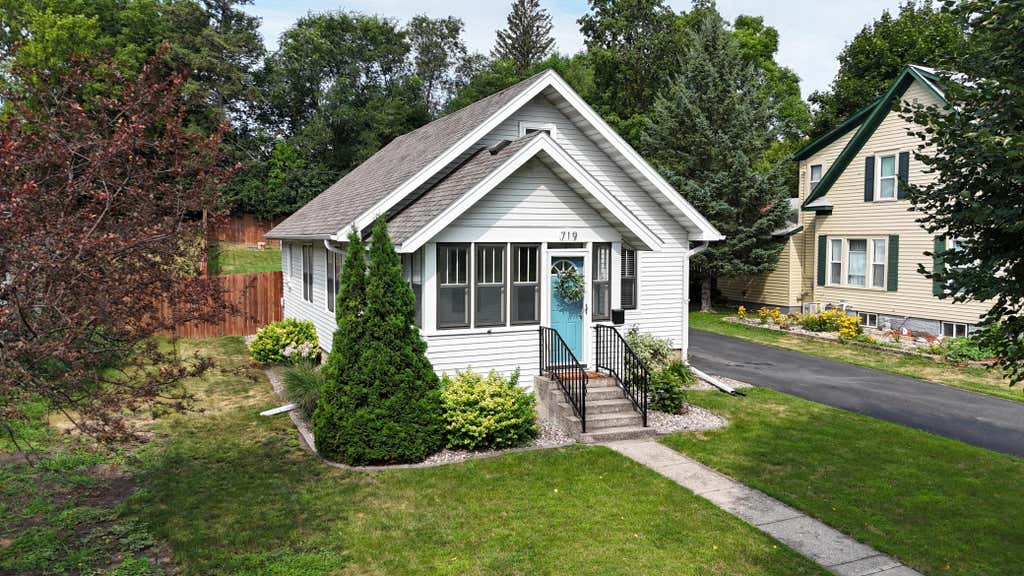 Photo of 719 N Broadway, Fergus Falls, MN 56537 (MLS # 7121549)