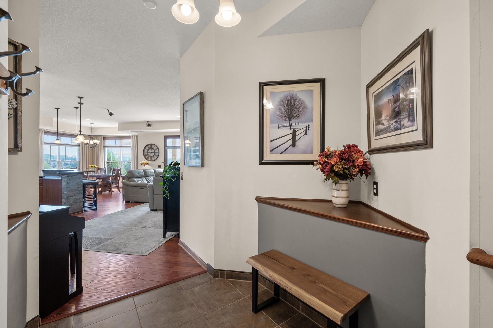 1256 County Road D E 103