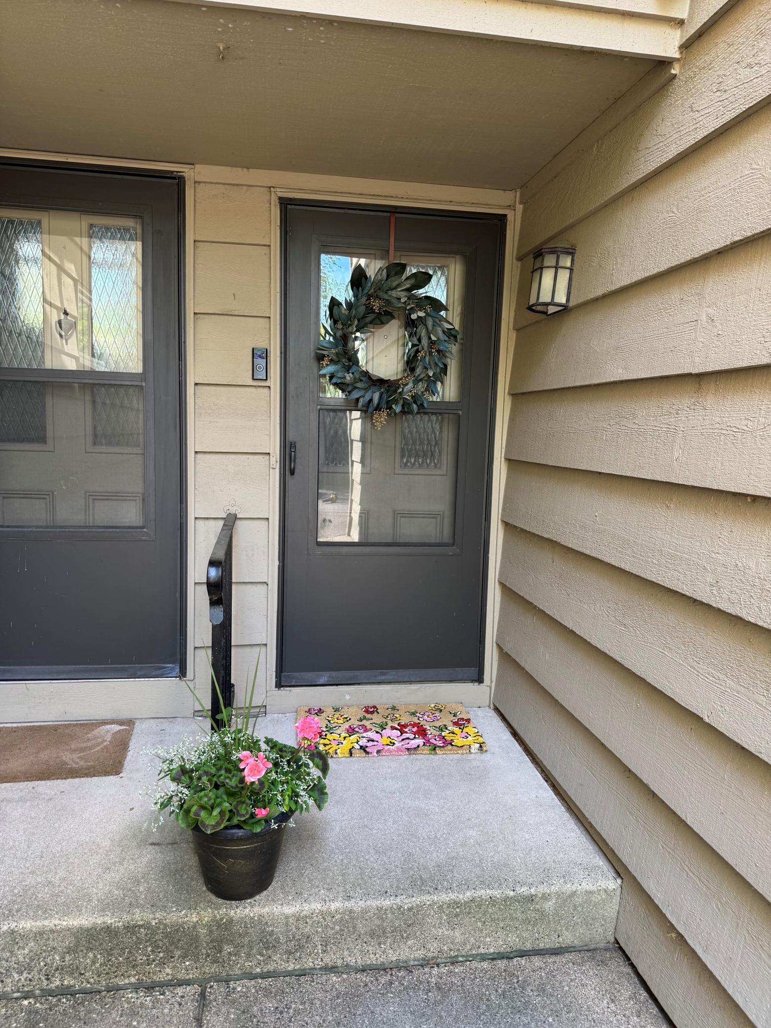 5542 Rowland Road