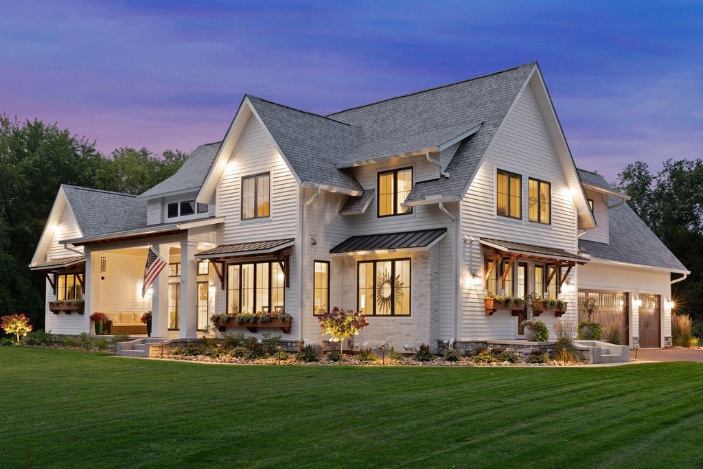 Photo of 4900 Lakeview Drive, Edina, MN 55424 (MLS # 7067921)