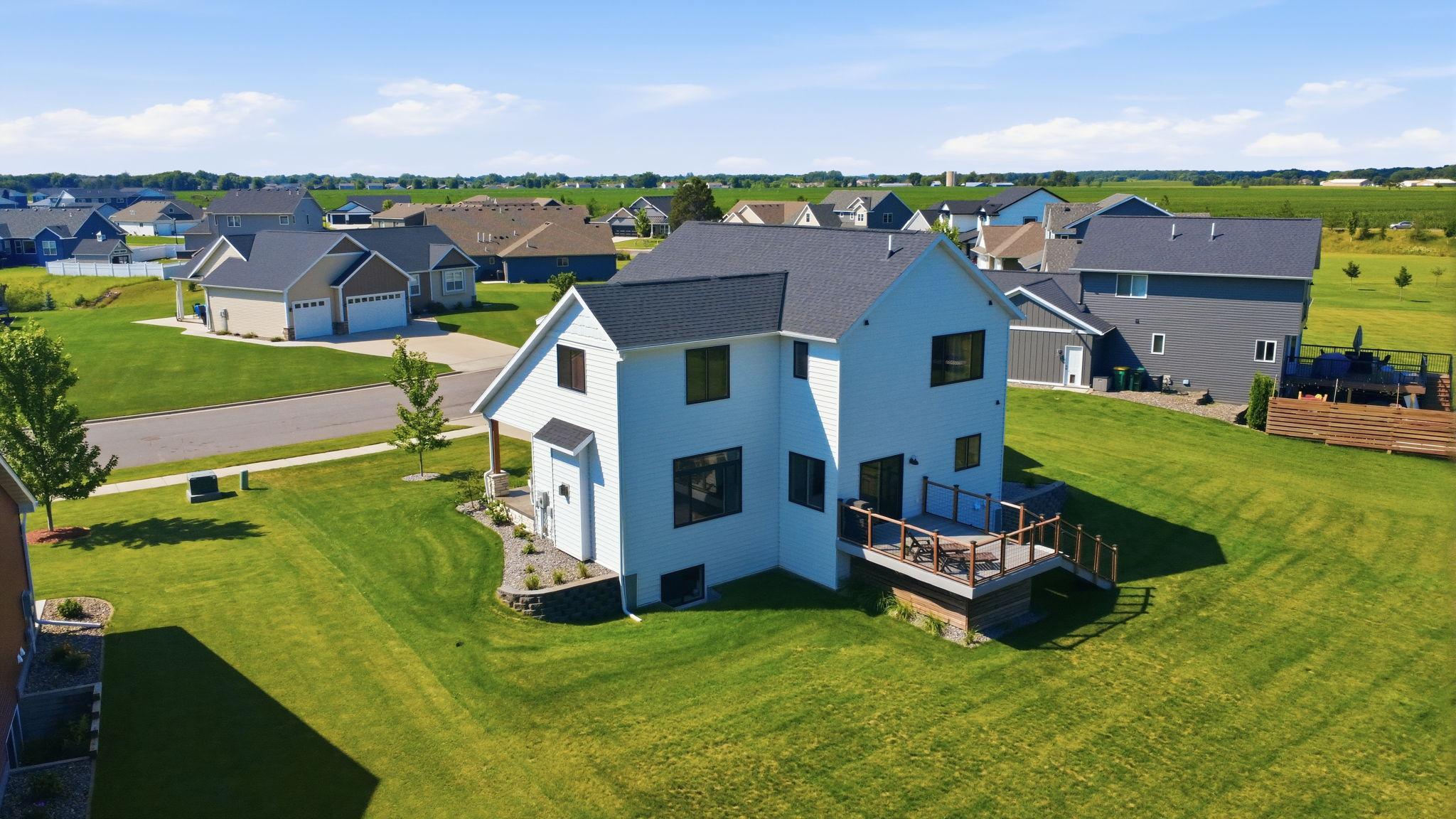 2022 Sandstone Loop N