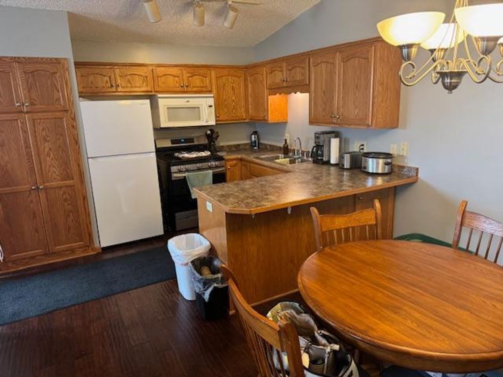 Photo of 300 21st Avenue SW, Cambridge, MN 55008 (MLS # 7011744)