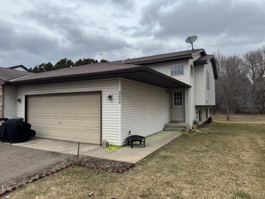 Photo of 300 21st Avenue SW, Cambridge, MN 55008 (MLS # 7011744)