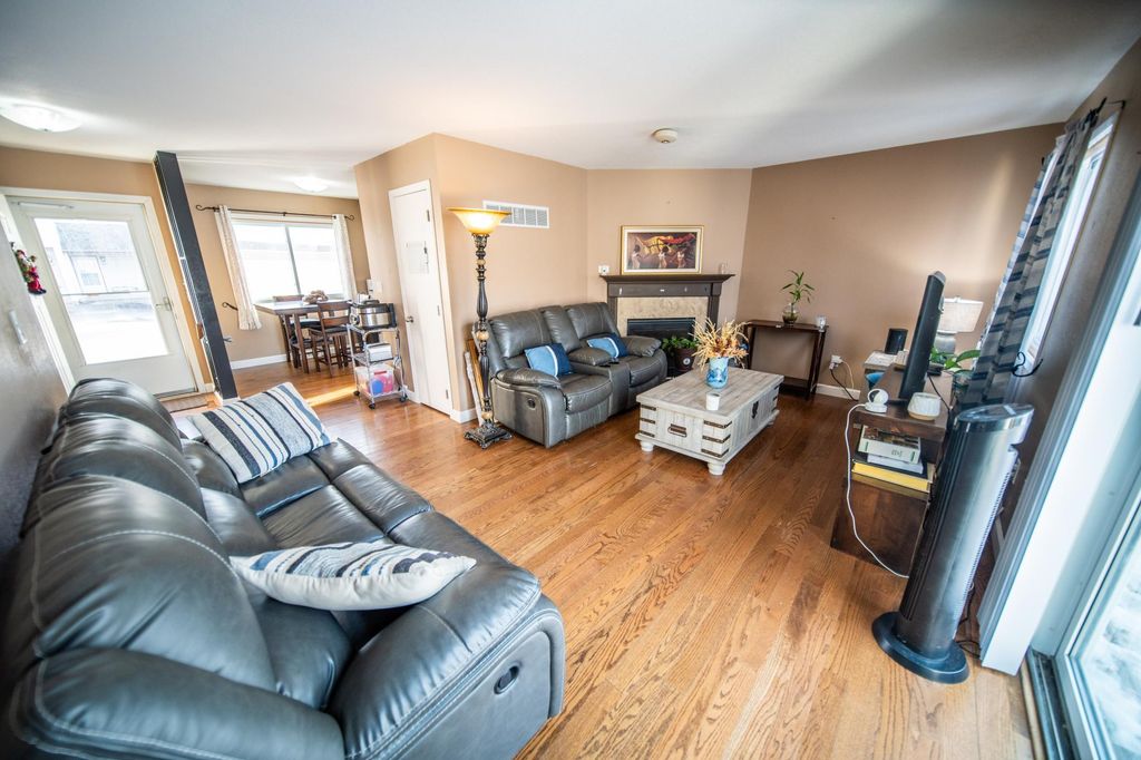 Photo of 907 40th Street NW, Rochester, MN 55901 (MLS # 7002049)