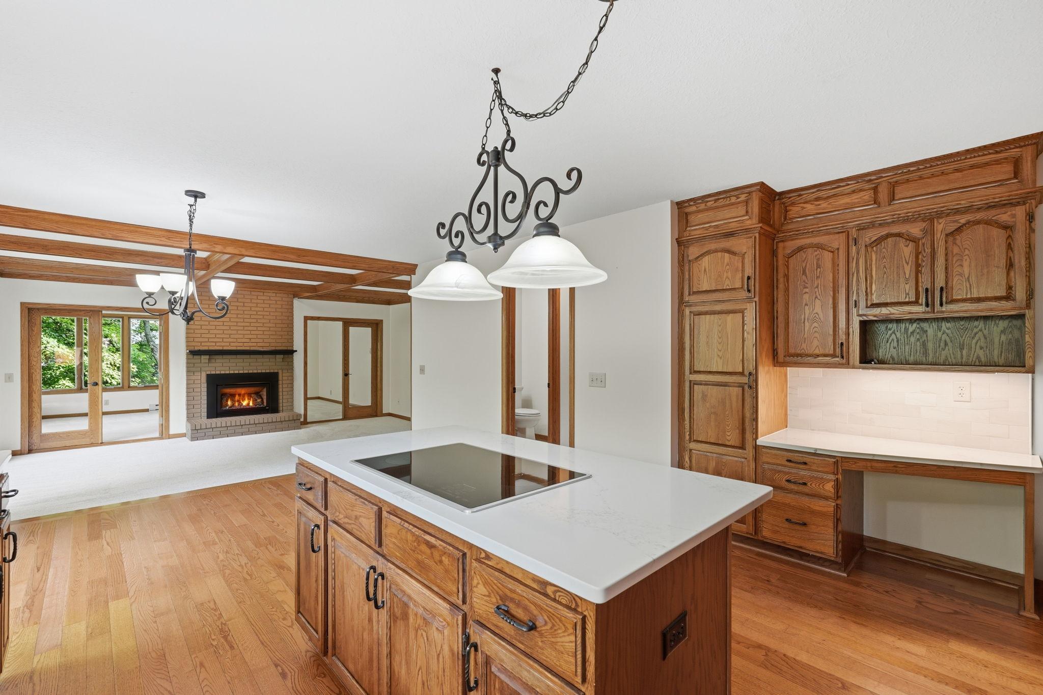 1316 Summit Oaks Drive