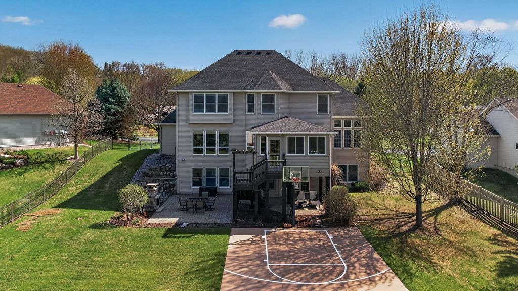 Photo of 2602 Woods Trail N, Burnsville, MN 55306 (MLS # 7059160)